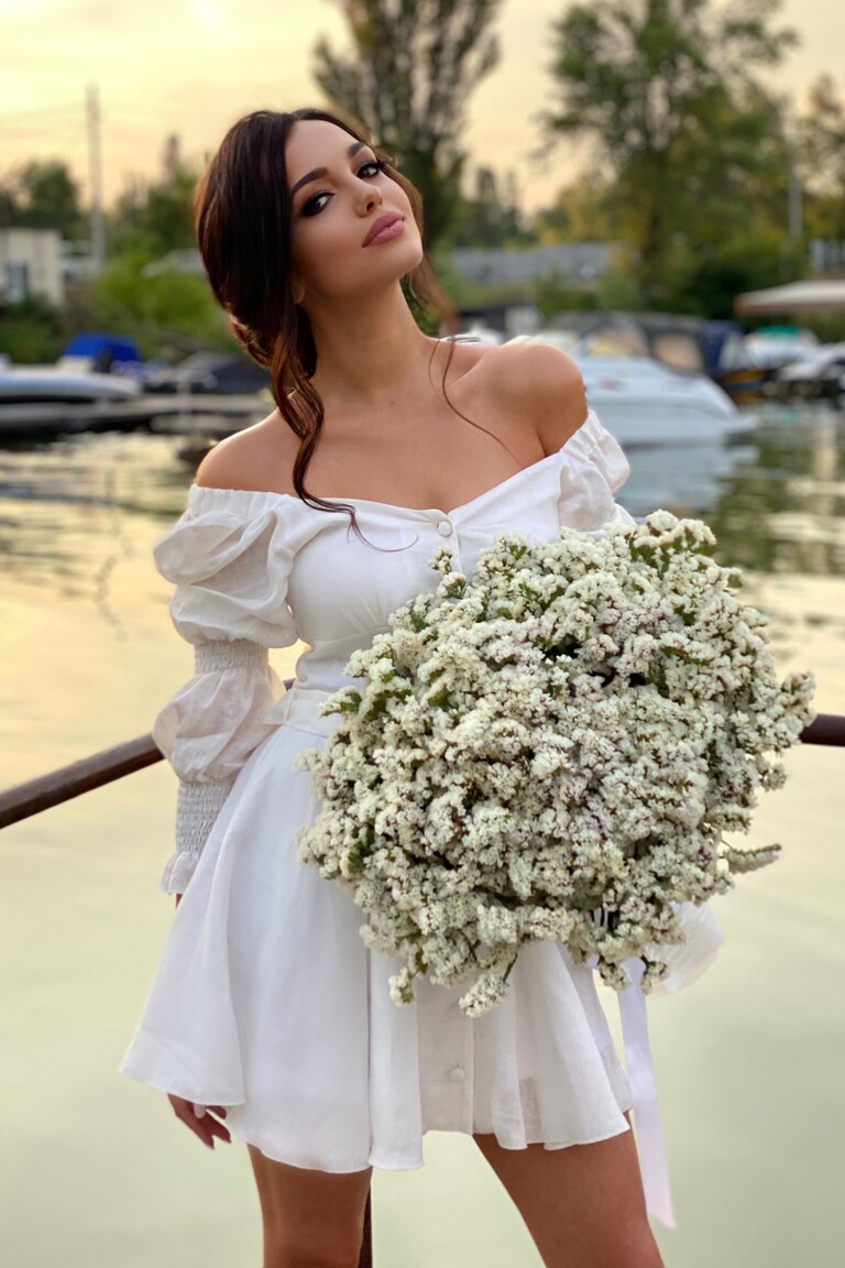 Kate russian bridesmaid