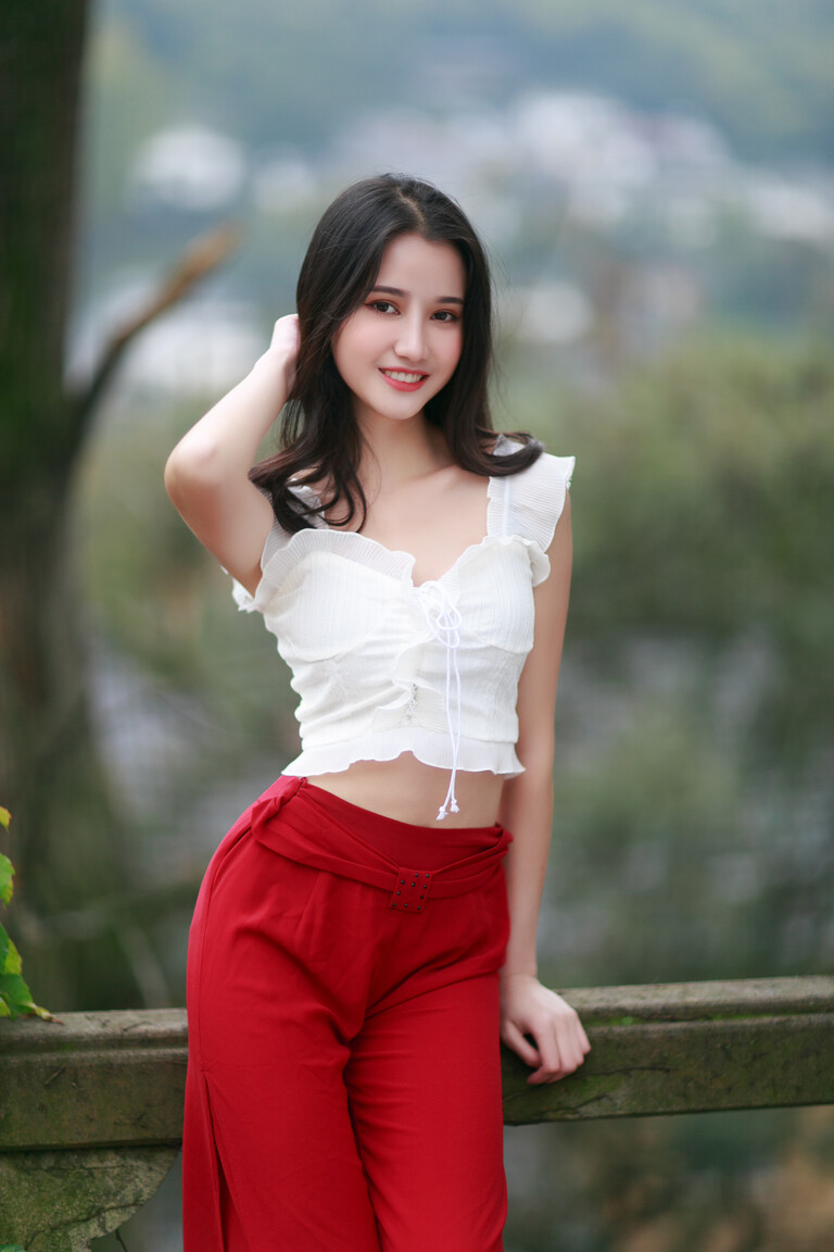 Cheng Xiang Lan russian bridesmaid