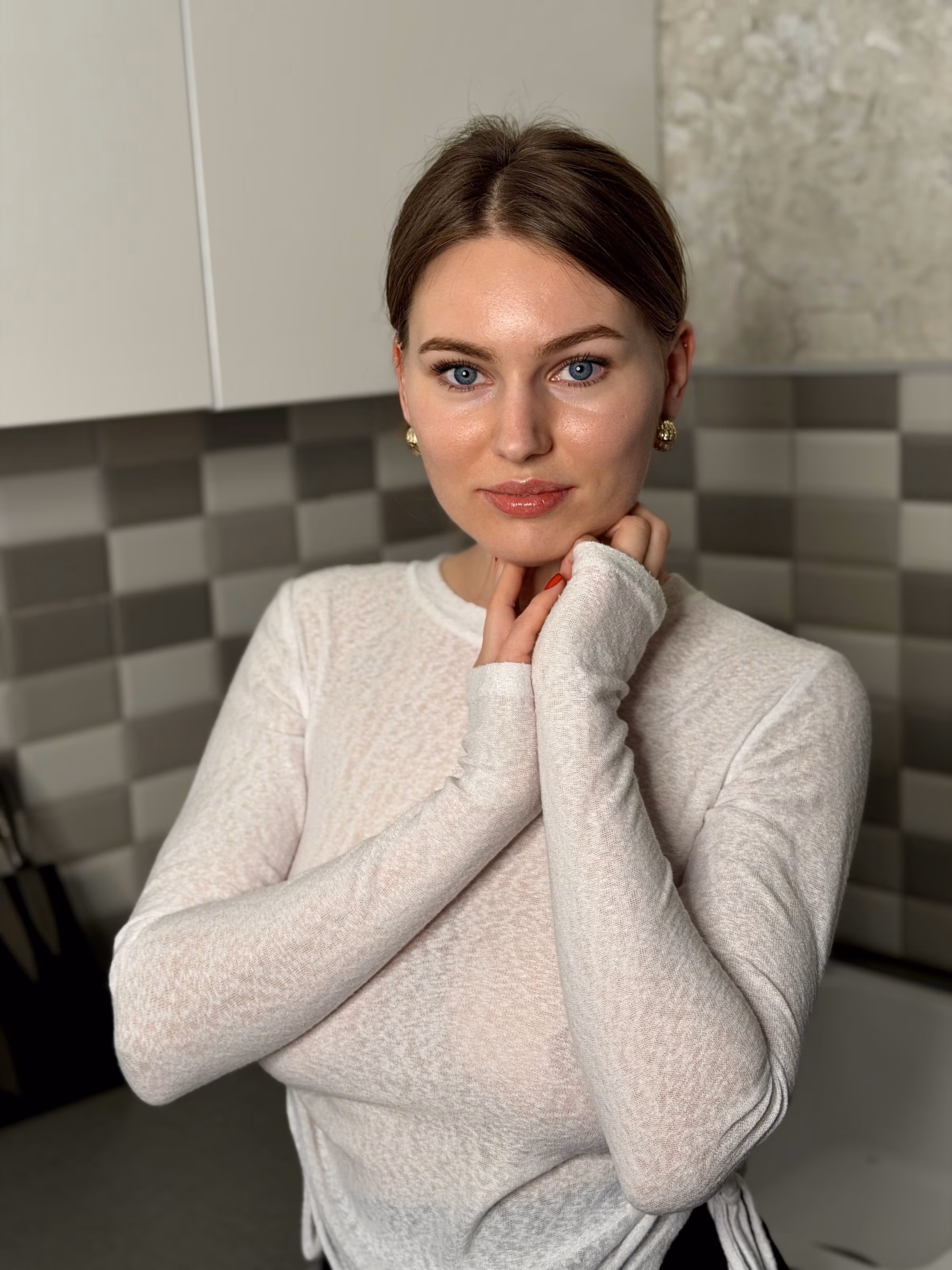 Oleksandra russian brides site