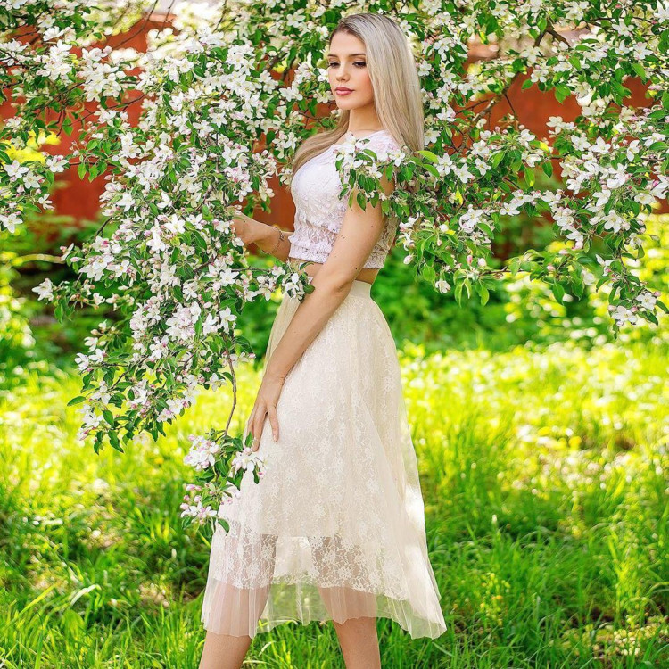 Kseniya russian bridesw